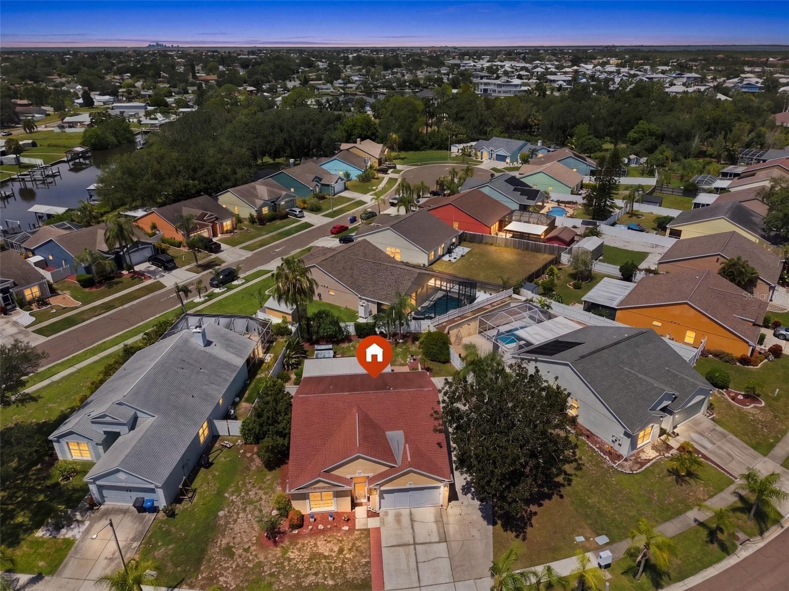 Single Family Residence at 207 LAKEWAY LN, APOLLO BEACH, photo 42 of 48