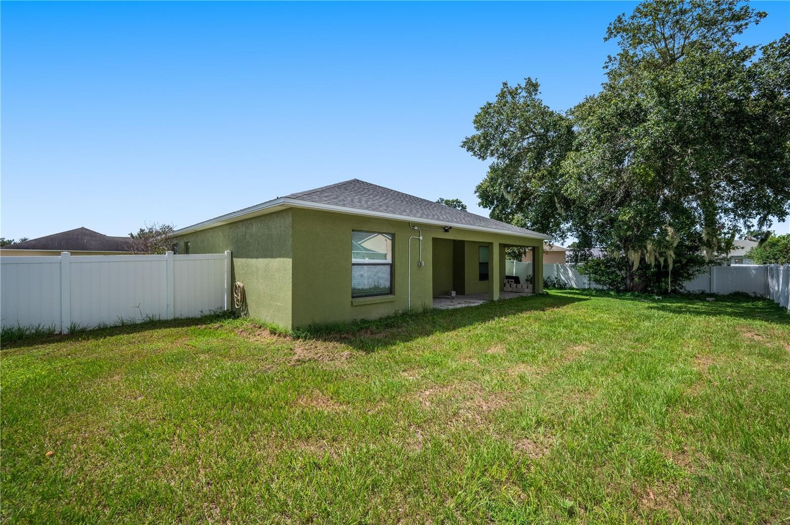 Single Family Residence at 7019 HEATHERBROOK DR, LAKELAND, photo 35 of 39
