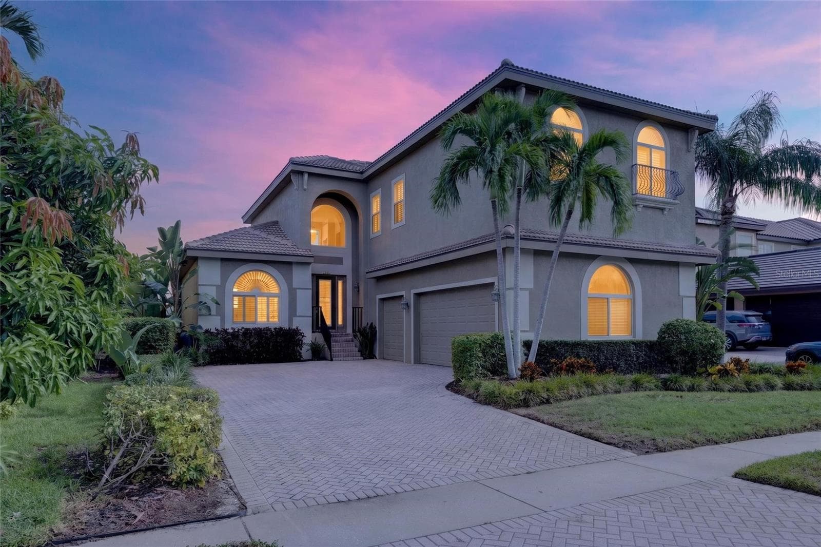 1231 ACAPPELLA LN