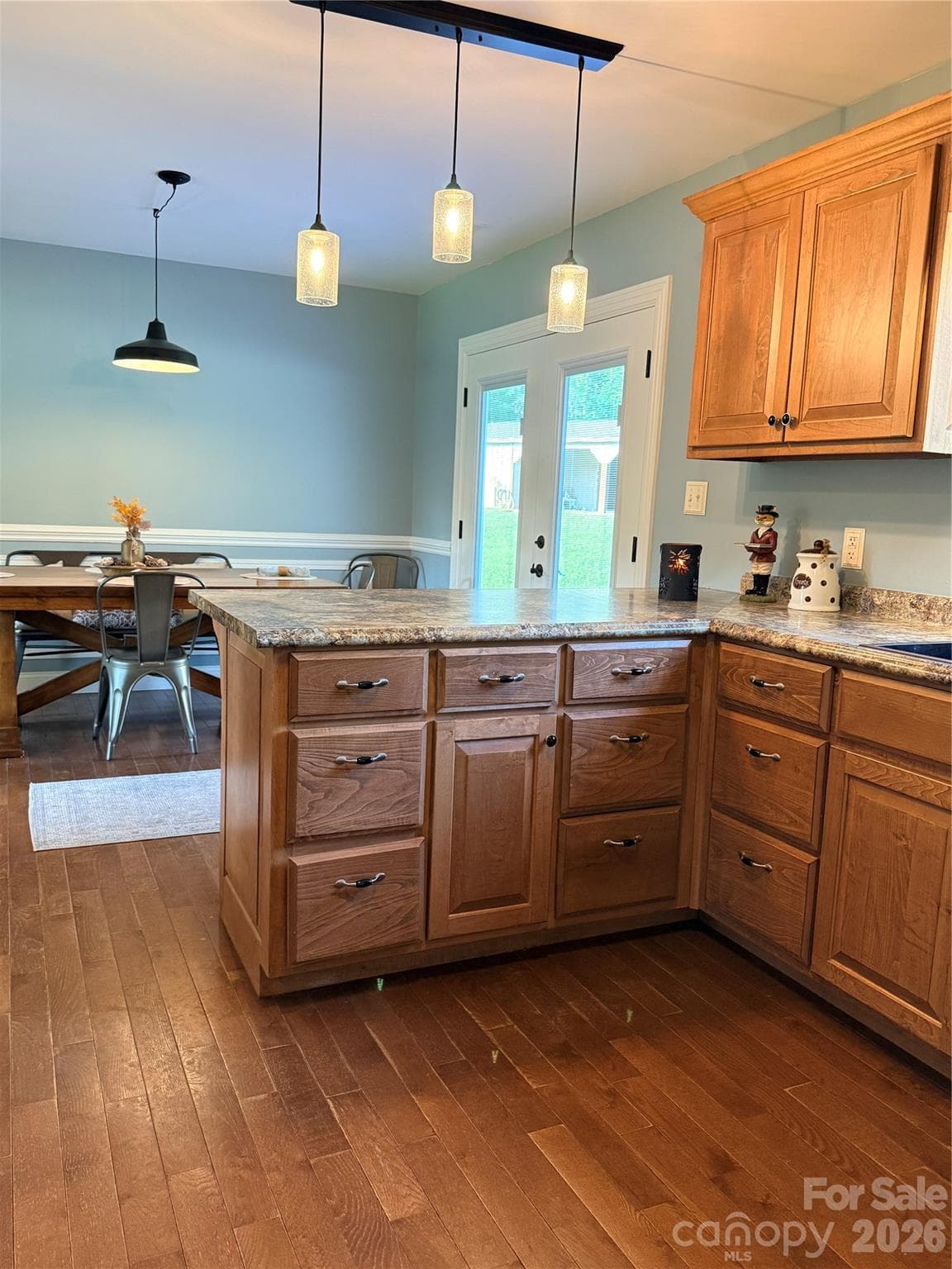 Kitchen and Dining - 1091 Bill Collins Road, Columbus