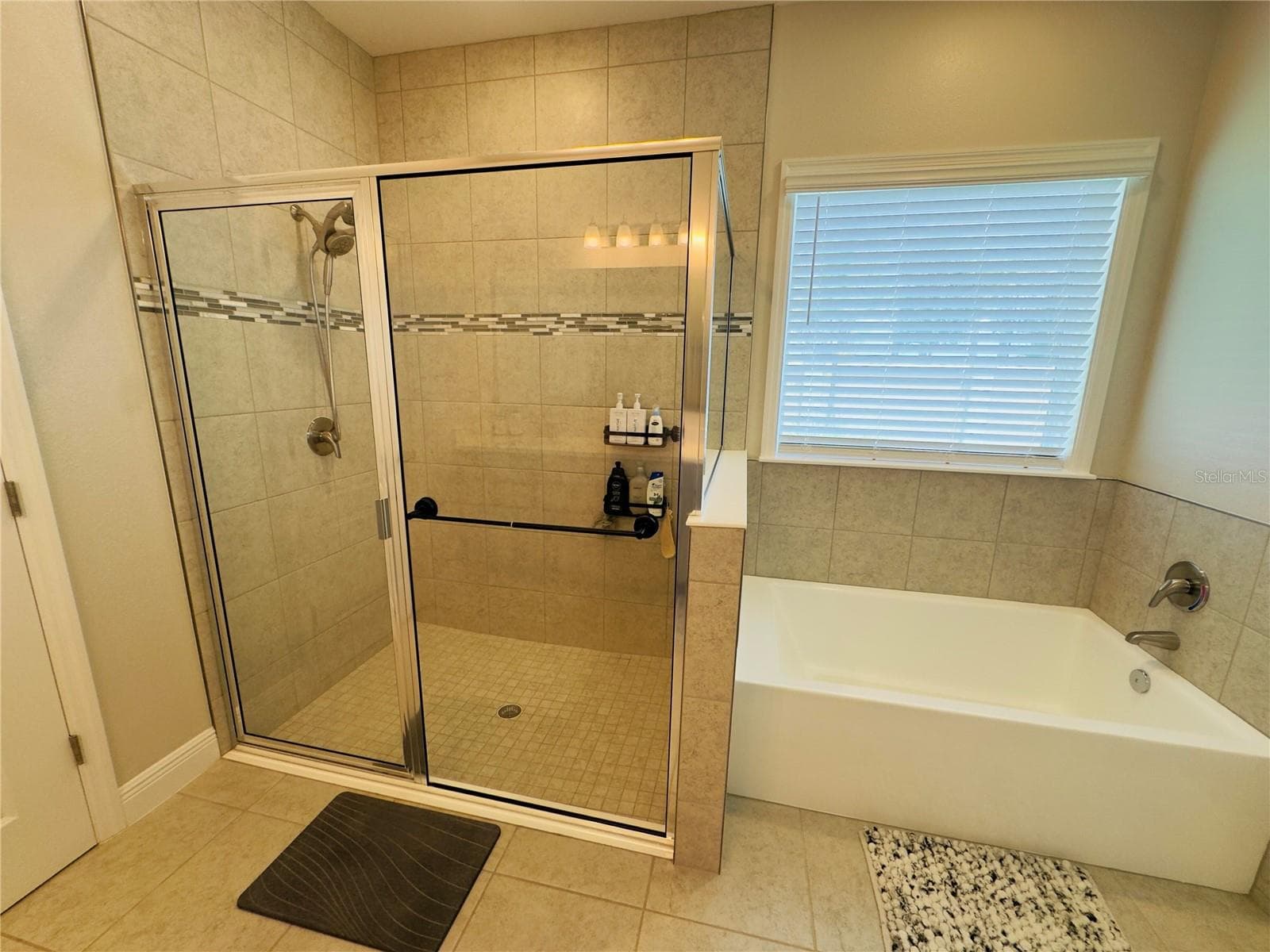 Single Family Residence at 11753 JUNE BRIAR LOOP, SAN ANTONIO, photo 19 of 35