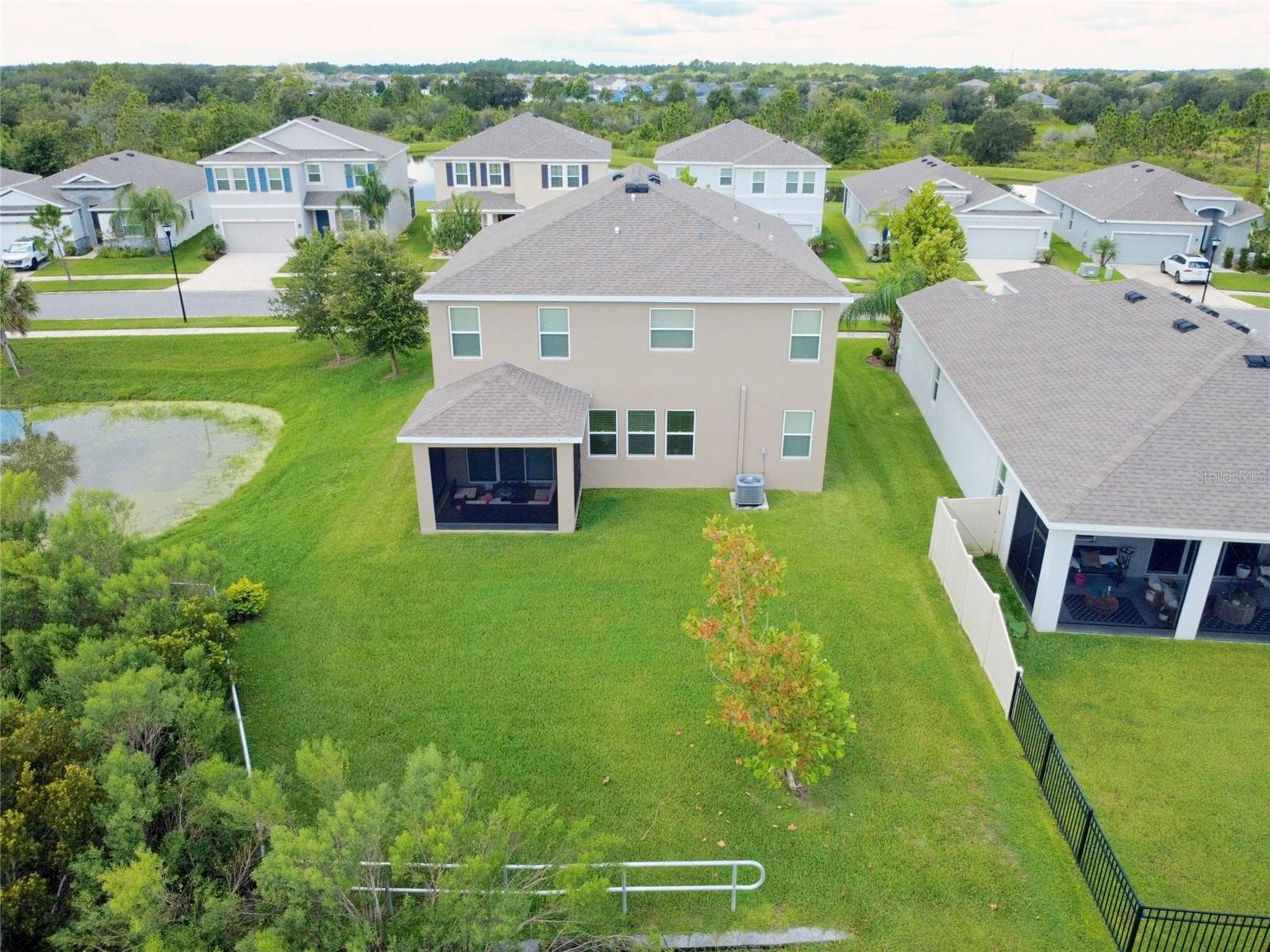 Single Family Residence at 5430 THISTLE FIELD CT, WESLEY CHAPEL, photo 32 of 48