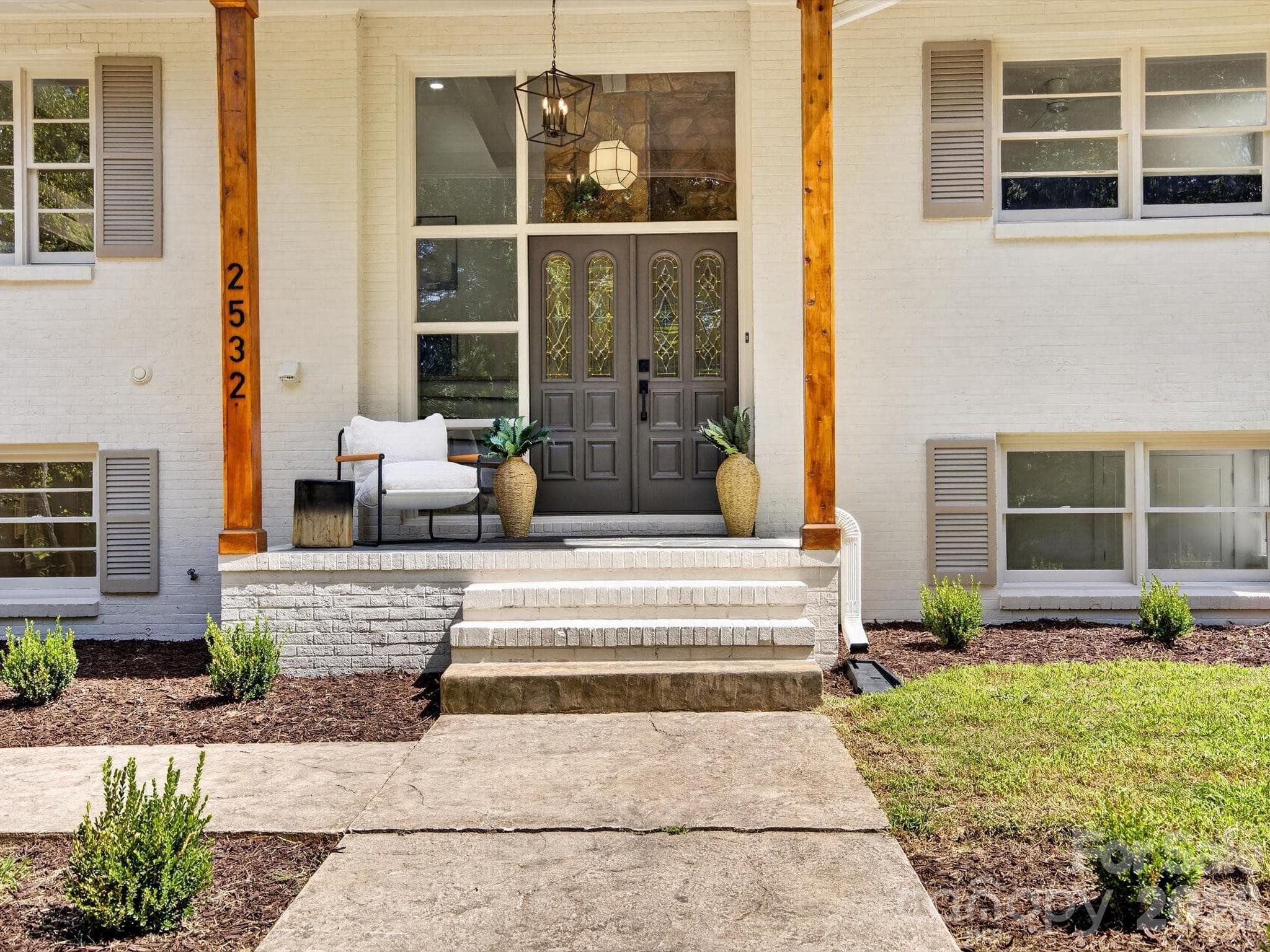 Single Family Residence at 2532 Sam Newell Road, Matthews, photo 3 of 44