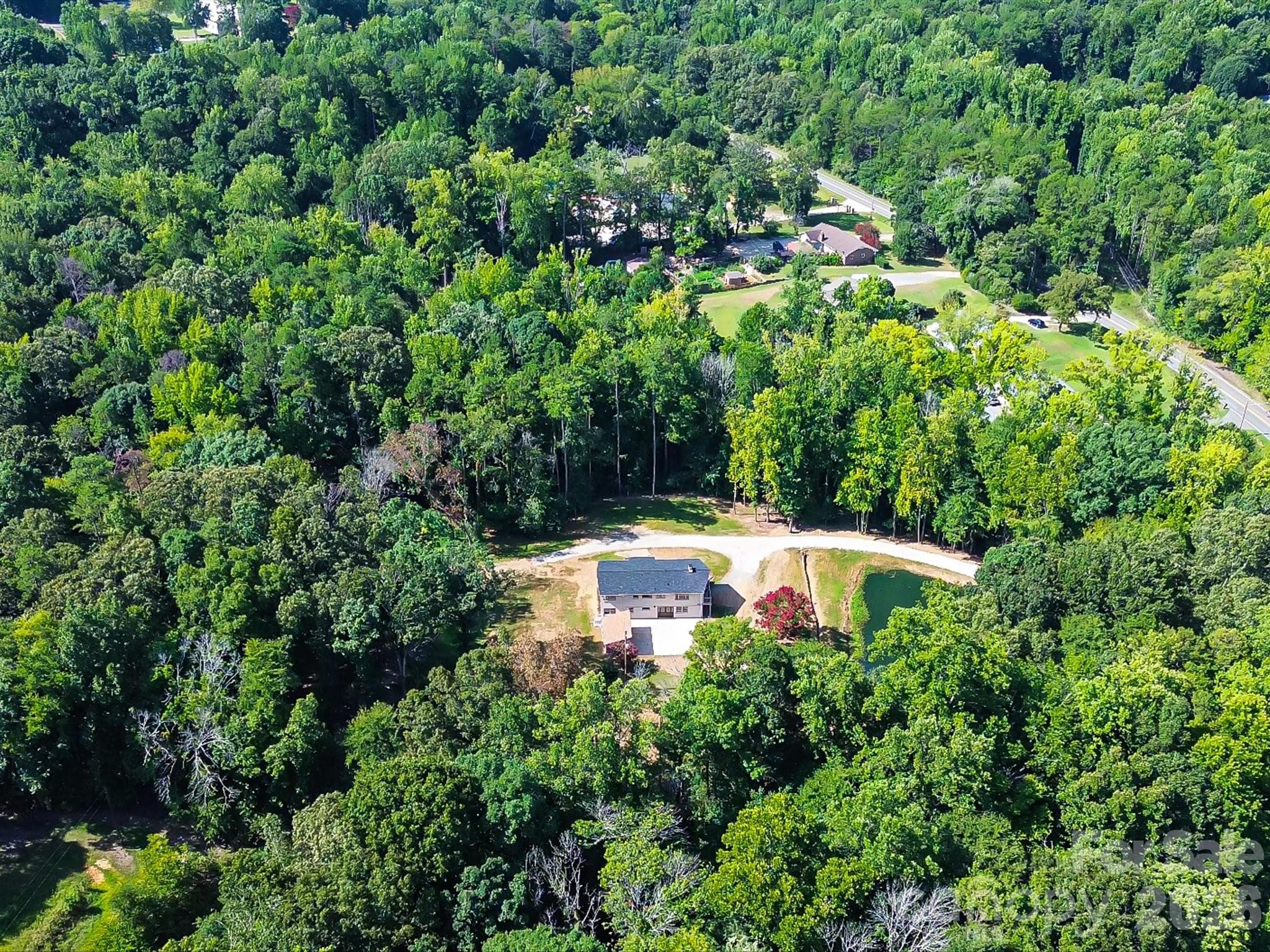 Single Family Residence at 2532 Sam Newell Road, Matthews, photo 43 of 44