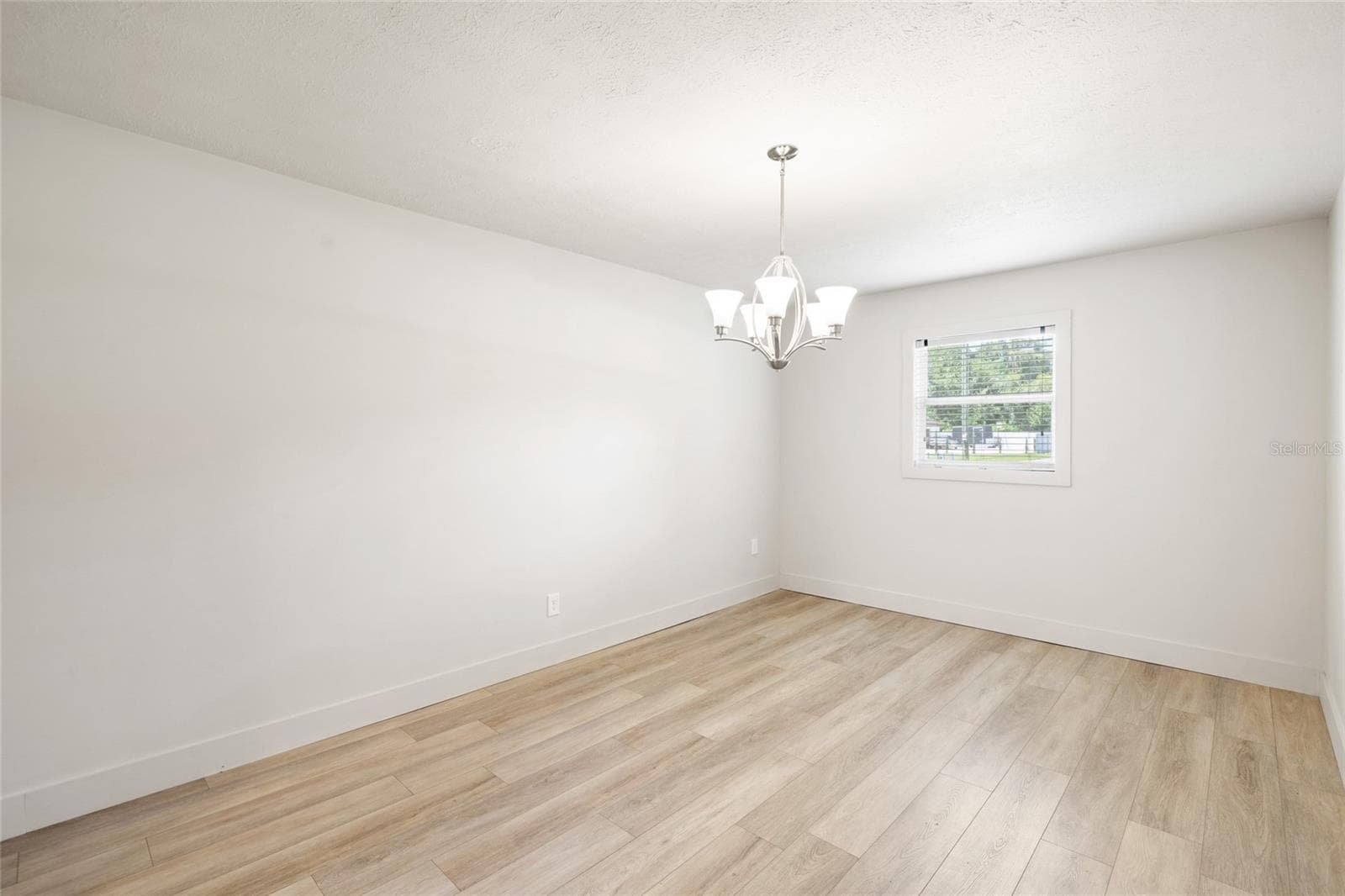 Single Family Residence at 8212 SUNNY VALE PL, TAMPA, photo 11 of 59