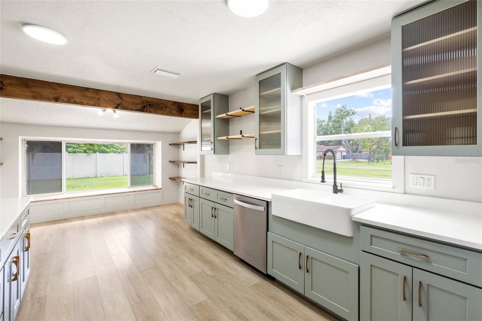 Single Family Residence at 8212 SUNNY VALE PL, TAMPA, photo 20 of 59