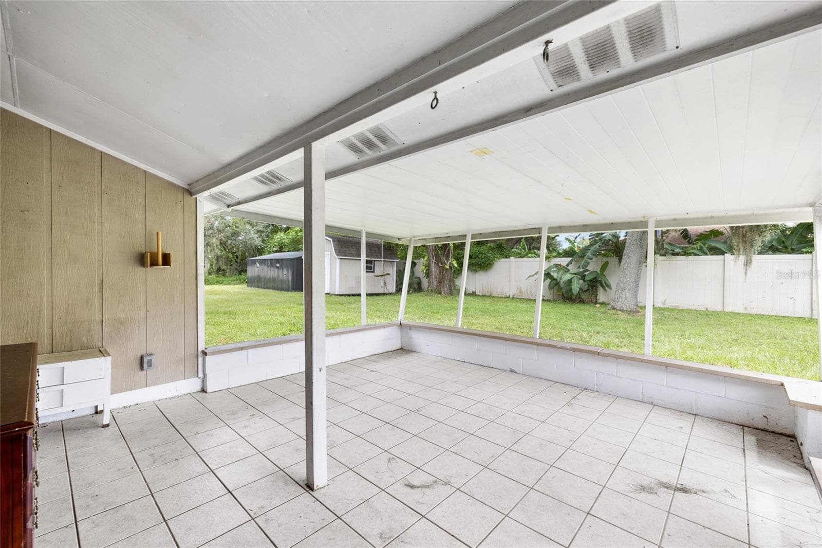 Single Family Residence at 8212 SUNNY VALE PL, TAMPA, photo 40 of 59