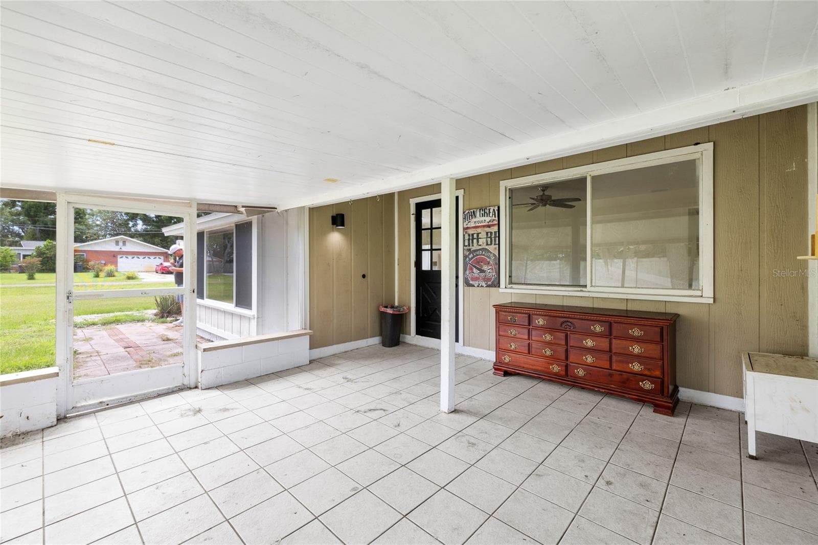 Single Family Residence at 8212 SUNNY VALE PL, TAMPA, photo 41 of 59