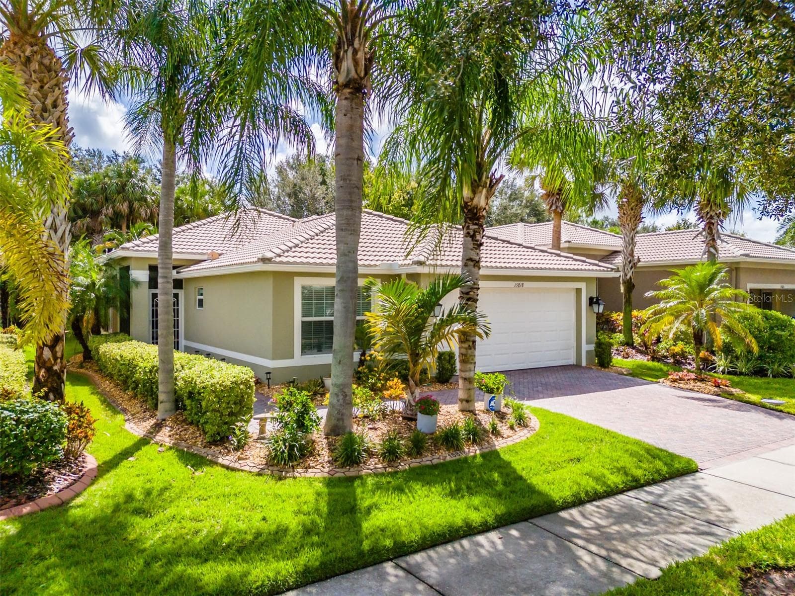 15818 COBBLE MILL DR