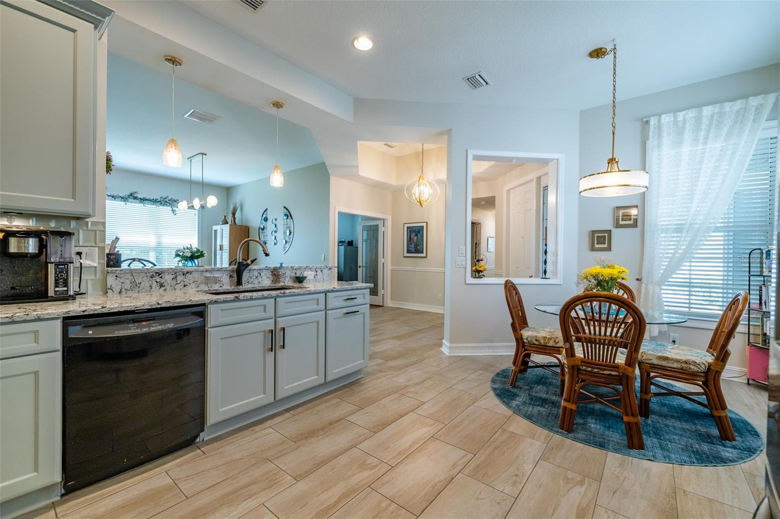 Single Family Residence at 15818 COBBLE MILL DR, WIMAUMA, photo 12 of 97
