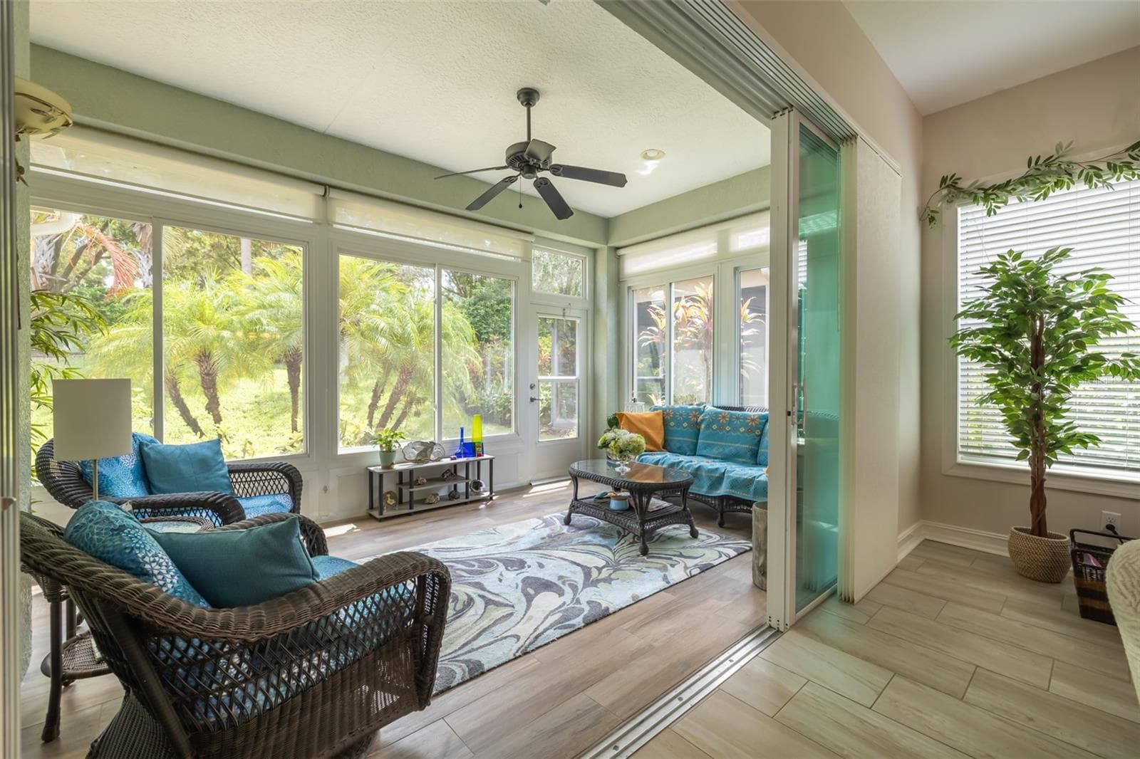 Single Family Residence at 15818 COBBLE MILL DR, WIMAUMA, photo 23 of 97