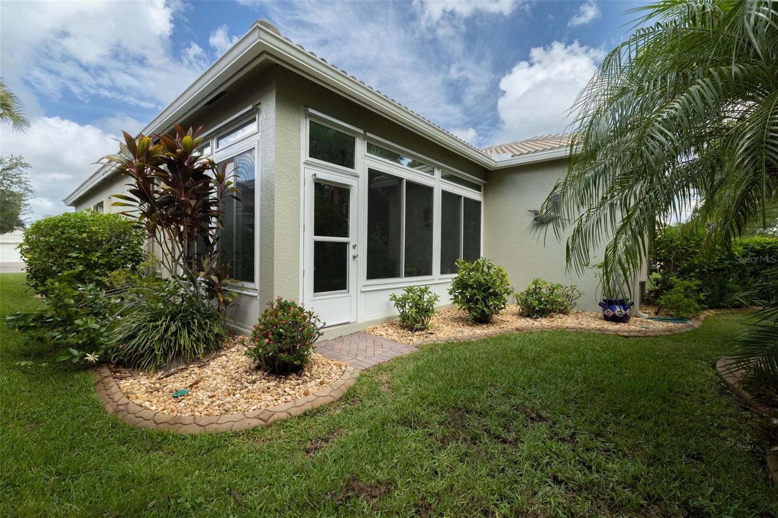 Single Family Residence at 15818 COBBLE MILL DR, WIMAUMA, photo 42 of 97