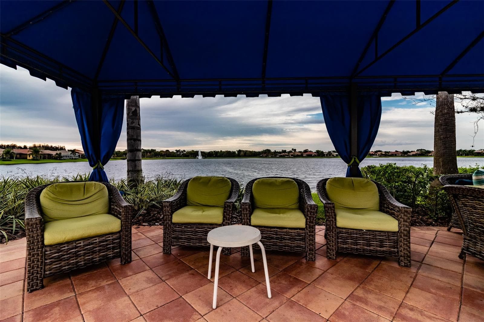 Single Family Residence at 15818 COBBLE MILL DR, WIMAUMA, photo 62 of 97