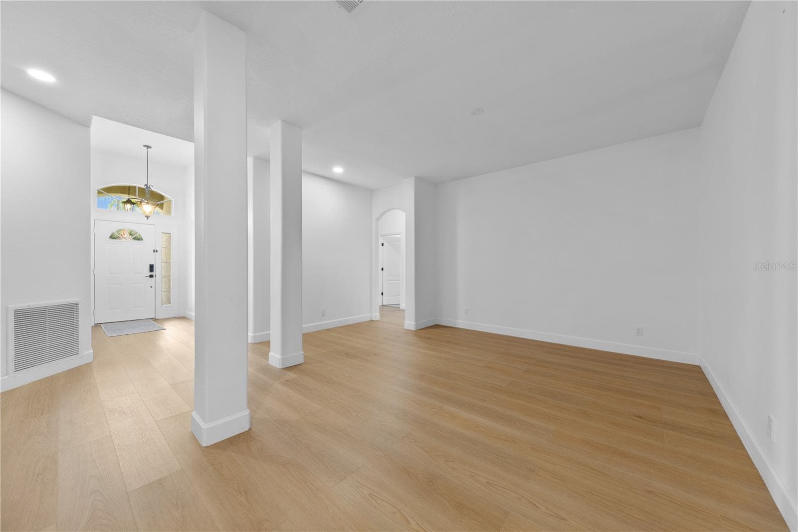 Single Family Residence at 14424 BABYLON WAY, ORLANDO, photo 10 of 88