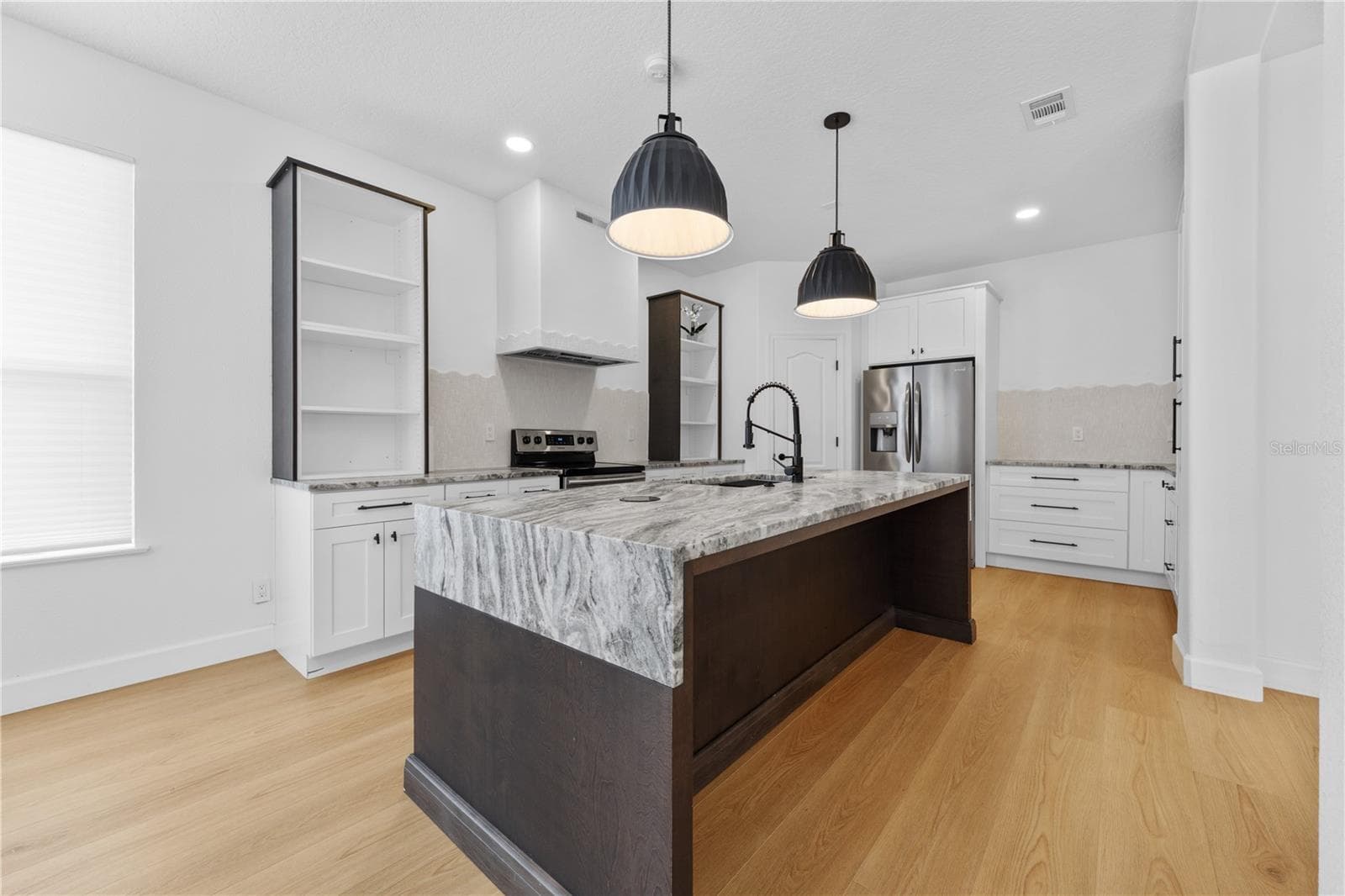 Single Family Residence at 14424 BABYLON WAY, ORLANDO, photo 17 of 88