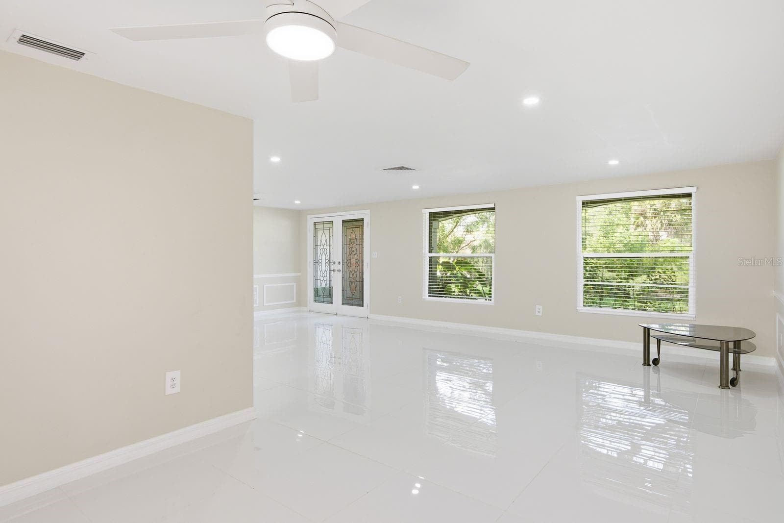 Dining / Living Room - 8604 MILL CREEK LN, HUDSON