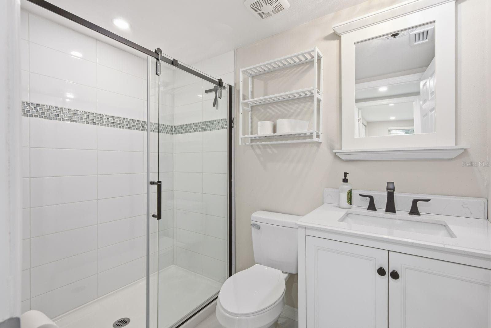 Bath 3 - 8604 MILL CREEK LN, HUDSON