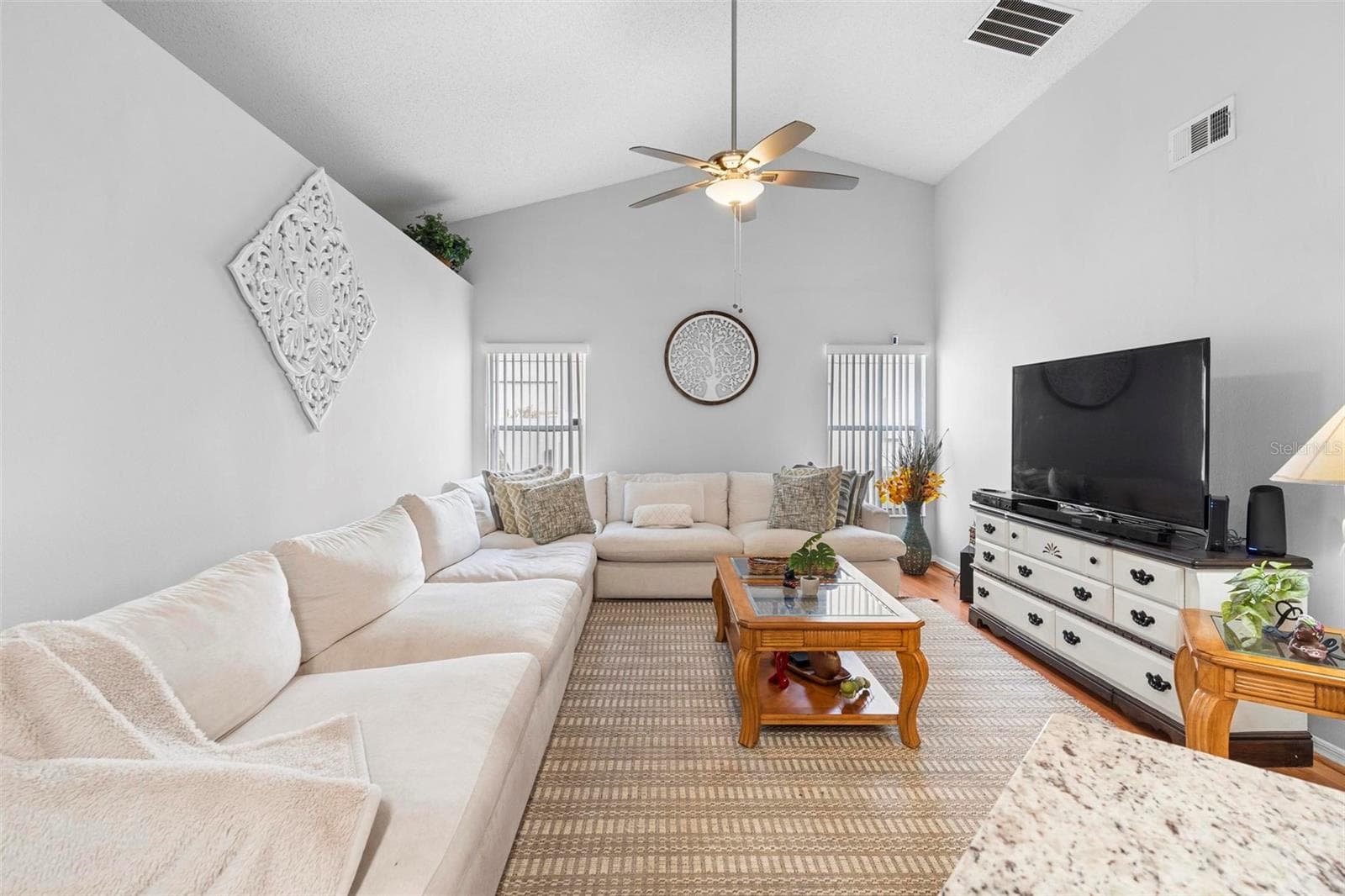 Single Family Residence at 12512 TILLINGHAM CT, ORLANDO, photo 3 of 41