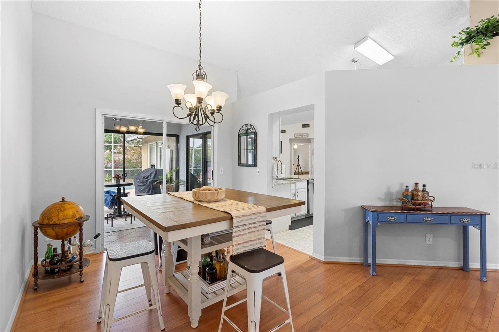 Single Family Residence at 12512 TILLINGHAM CT, ORLANDO, photo 17 of 41
