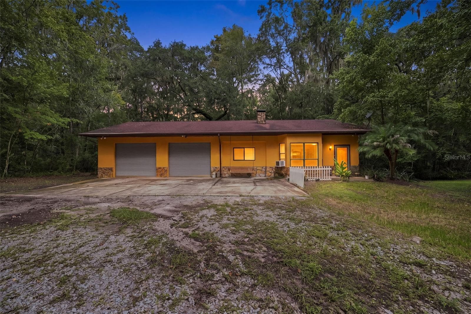 16205 PERIMETER DR