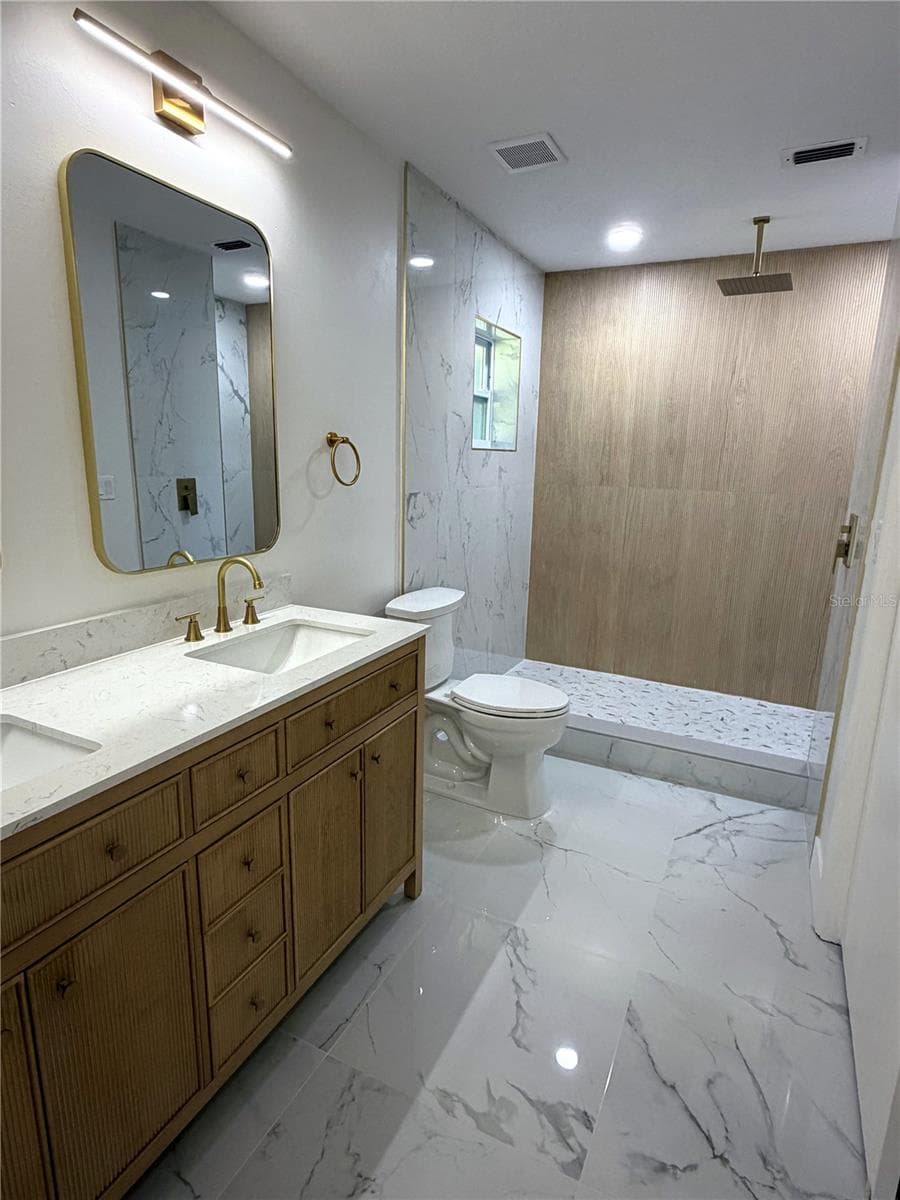 Ensuite Primary Bathroom - 13808 CHERRY BROOK LN, TAMPA