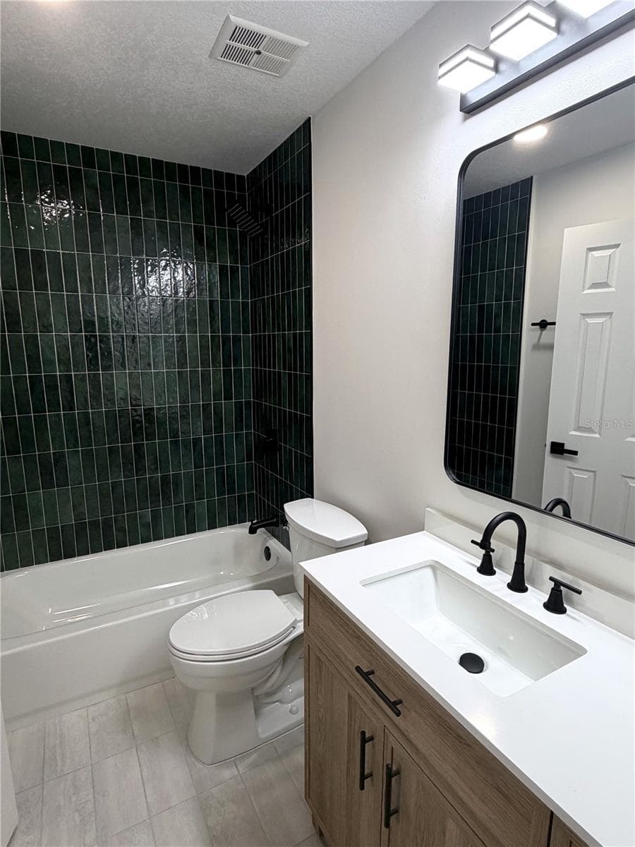 Bathroom 2 - 13808 CHERRY BROOK LN, TAMPA