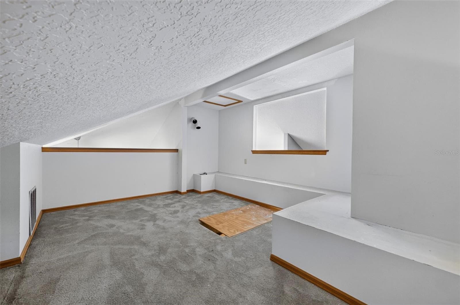 Loft - 25717 TROON AVE, SORRENTO