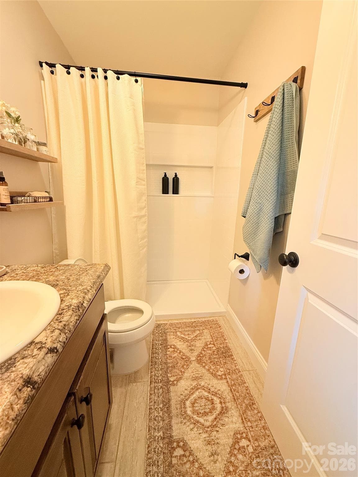Primary Bathroom - 1091 Bill Collins Road, Columbus