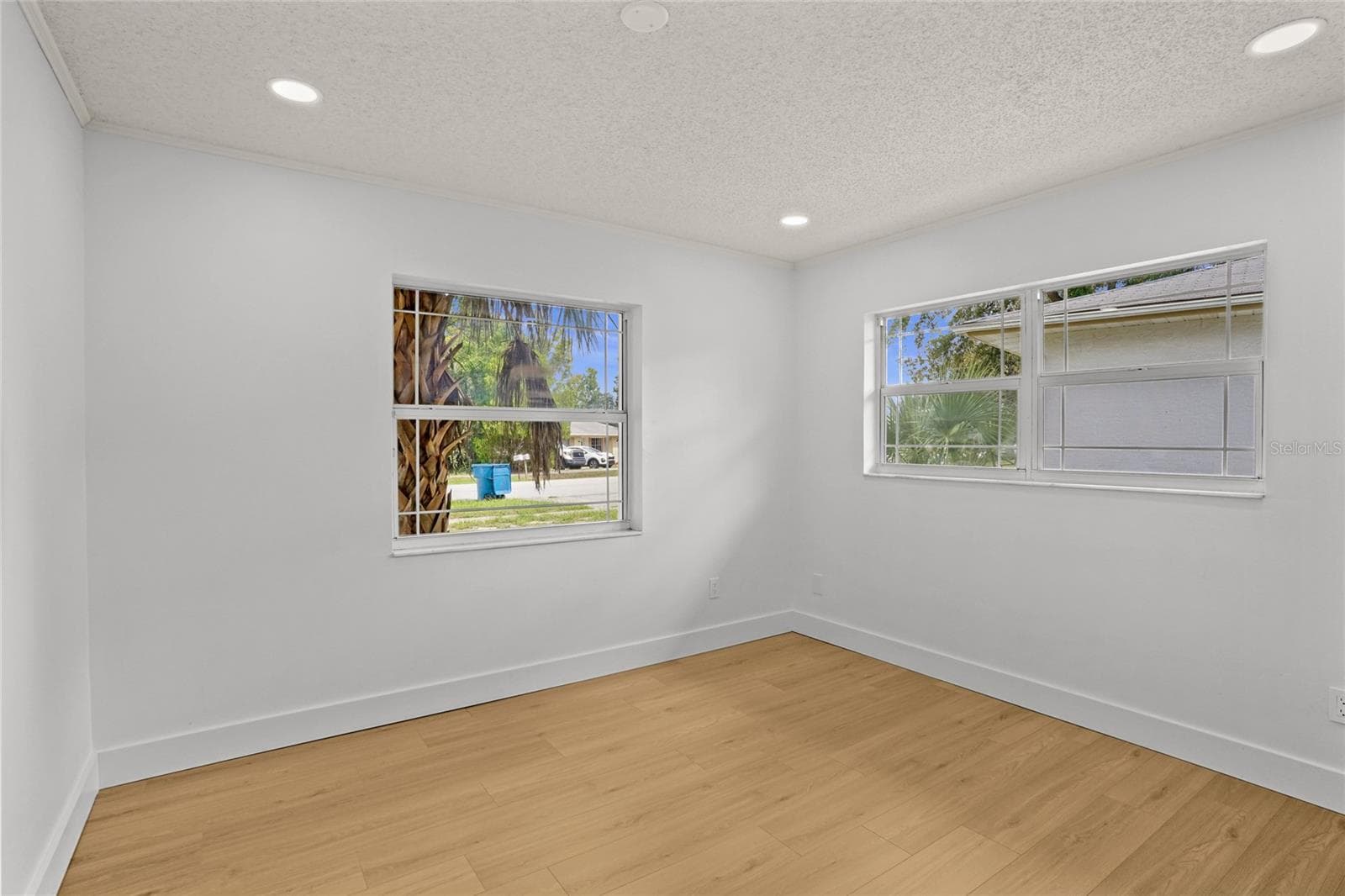 Single Family Residence at 5176 WELLINGTON RD, SPRING HILL, photo 5 of 14