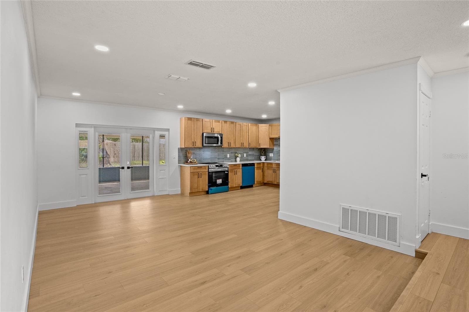 Single Family Residence at 5176 WELLINGTON RD, SPRING HILL, photo 7 of 14