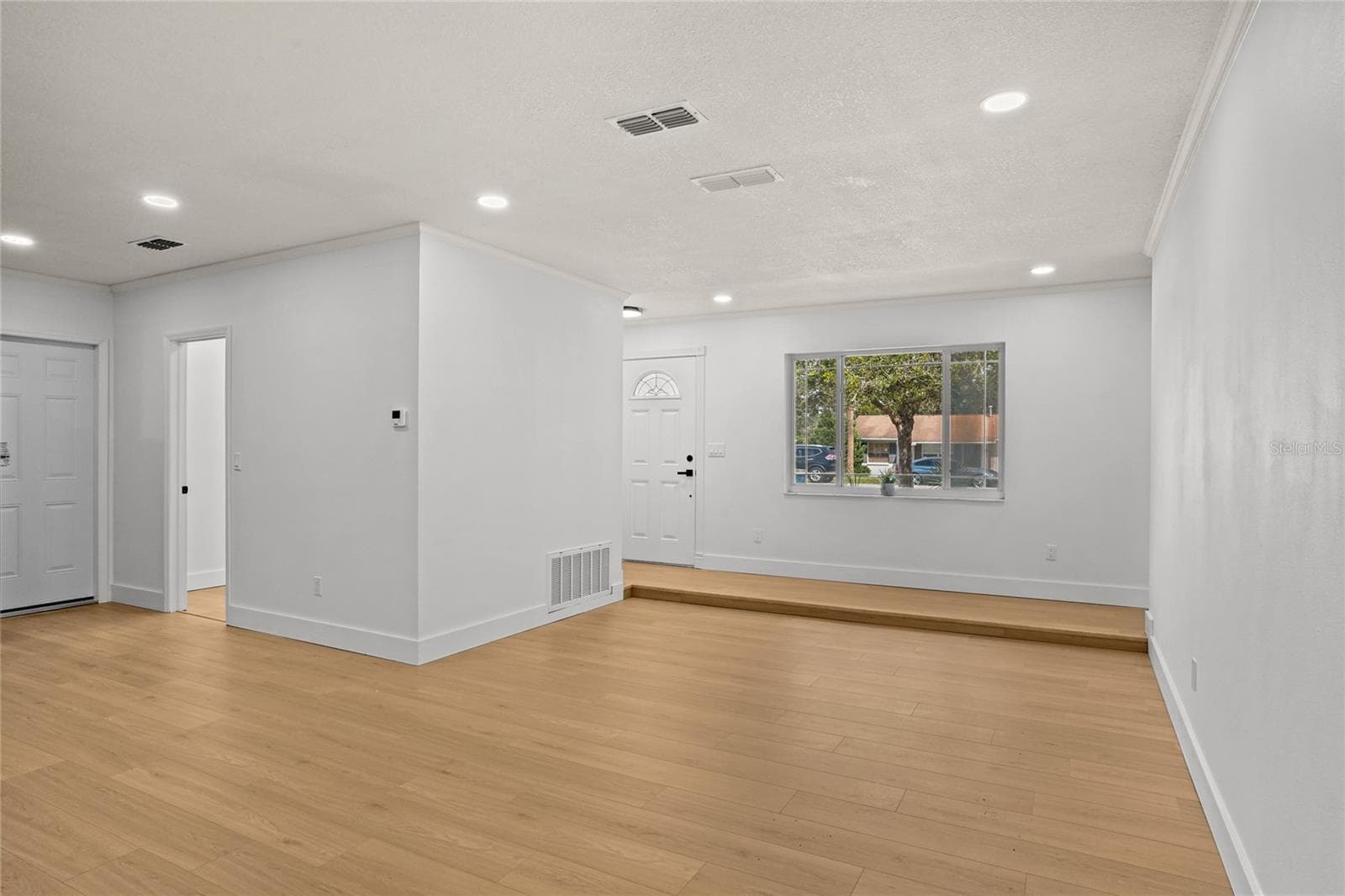 Single Family Residence at 5176 WELLINGTON RD, SPRING HILL, photo 8 of 14