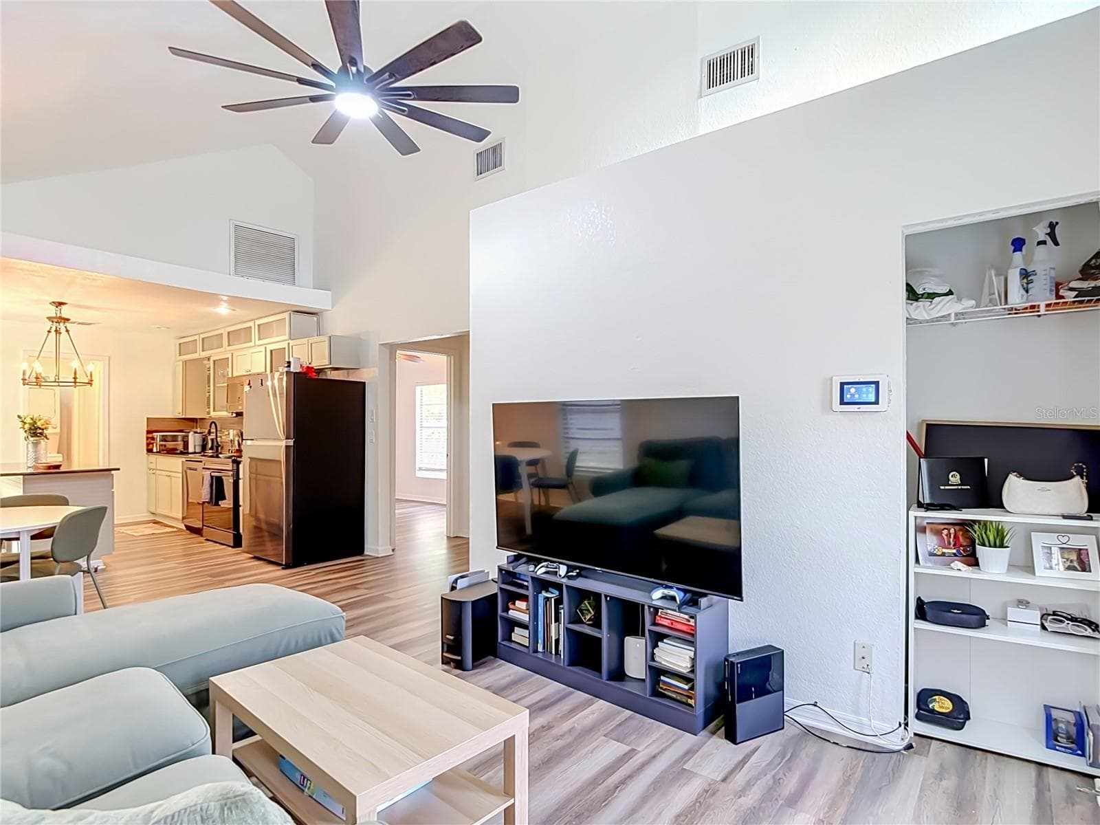 Single Family Residence at 7309 N HUNTLEY AVE, TAMPA, photo 12 of 63
