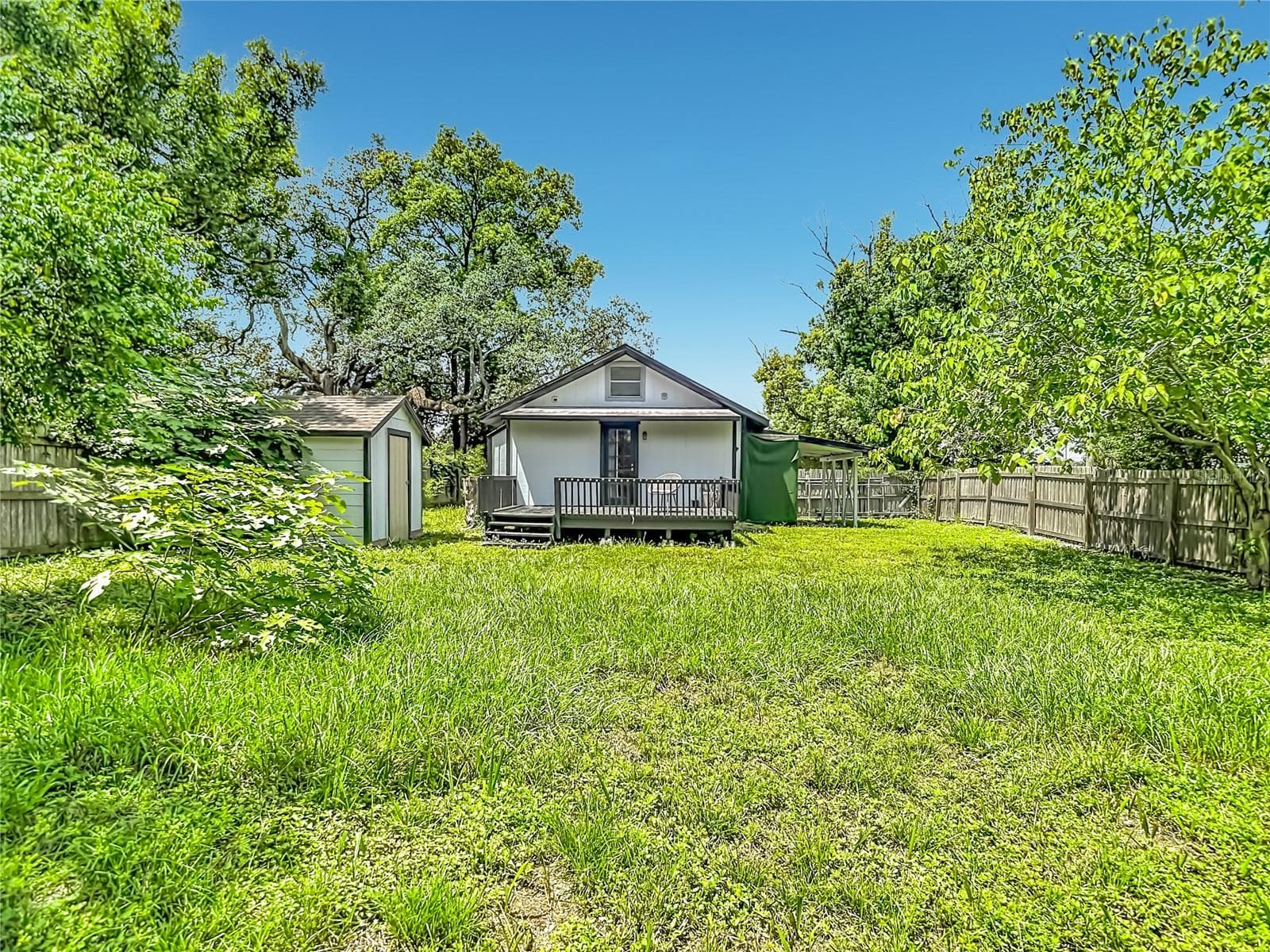 Single Family Residence at 7309 N HUNTLEY AVE, TAMPA, photo 58 of 63