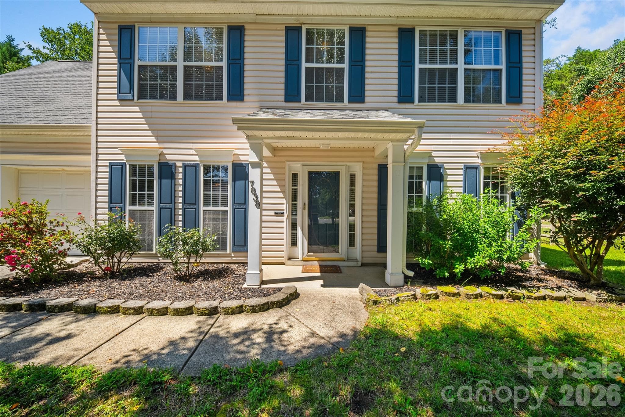 Single Family Residence at 7838 Cafferty Circle, Charlotte, photo 3 of 48