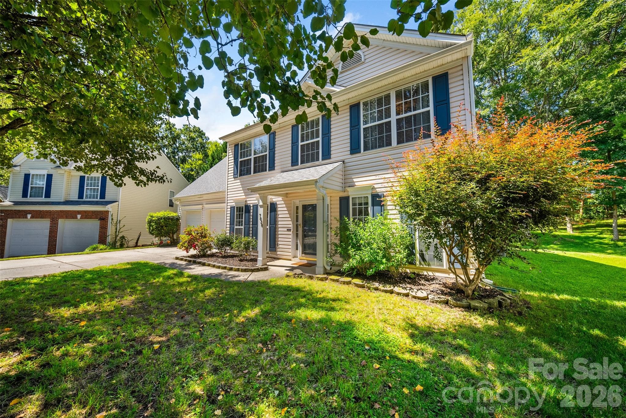 Single Family Residence at 7838 Cafferty Circle, Charlotte, photo 4 of 48
