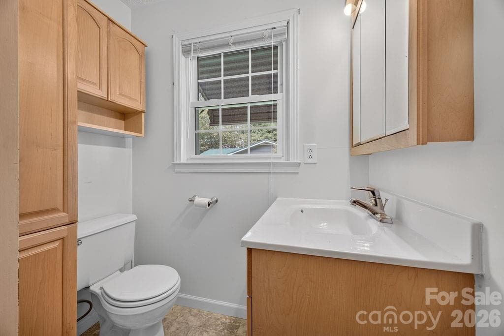 Single Family Residence at 2409 Lucas Street, Hendersonville, photo 28 of 35