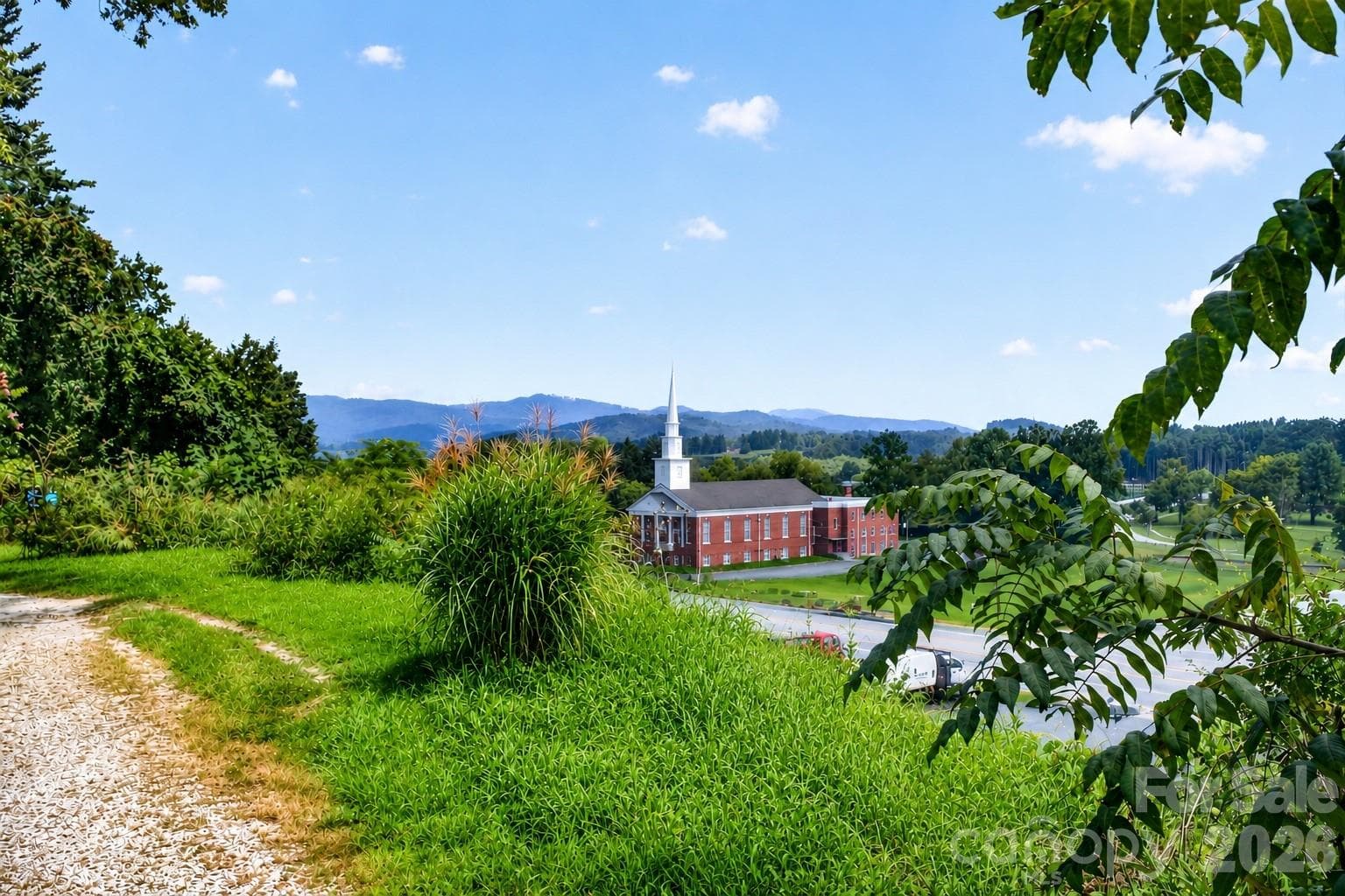Long range mountain views - 2409 Lucas Street, Hendersonville