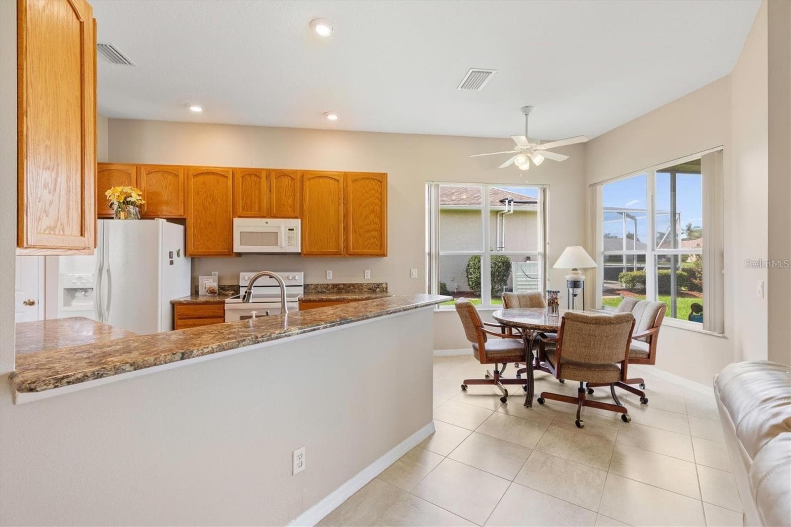 Single Family Residence at 17584 SE 119TH CIR, SUMMERFIELD, photo 8 of 48