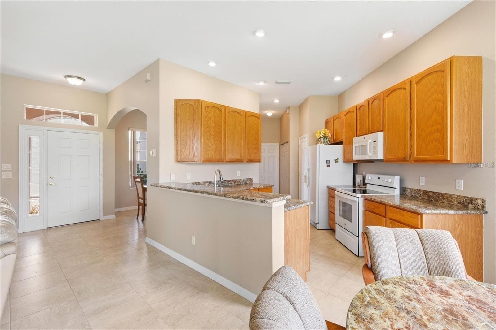 Single Family Residence at 17584 SE 119TH CIR, SUMMERFIELD, photo 10 of 48