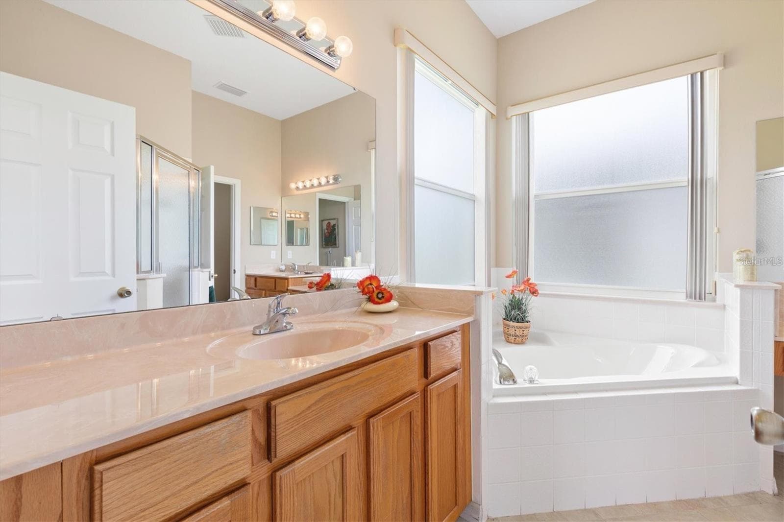 Single Family Residence at 17584 SE 119TH CIR, SUMMERFIELD, photo 18 of 48