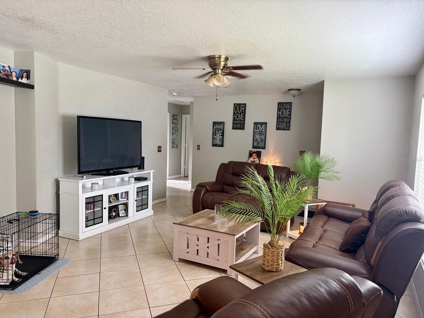 Single Family Residence at 914 NICHOLSON ST, CLEARWATER, photo 2 of 27