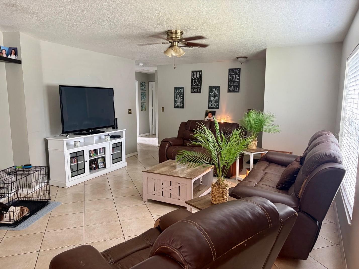 Single Family Residence at 914 NICHOLSON ST, CLEARWATER, photo 3 of 27