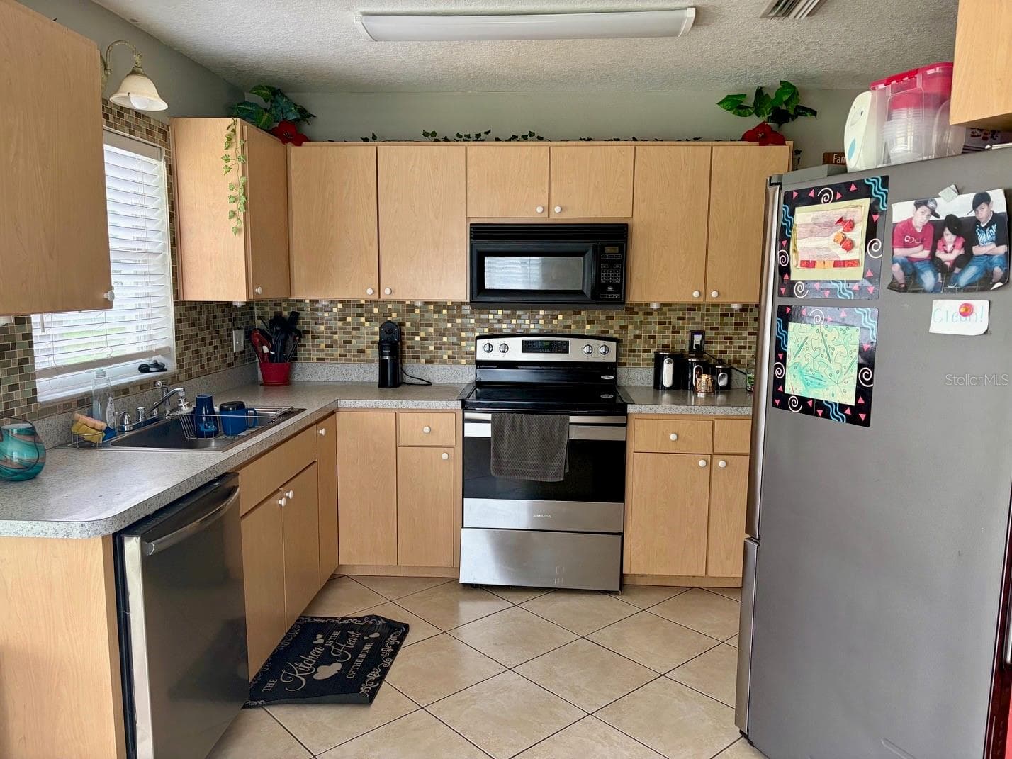 Single Family Residence at 914 NICHOLSON ST, CLEARWATER, photo 9 of 27