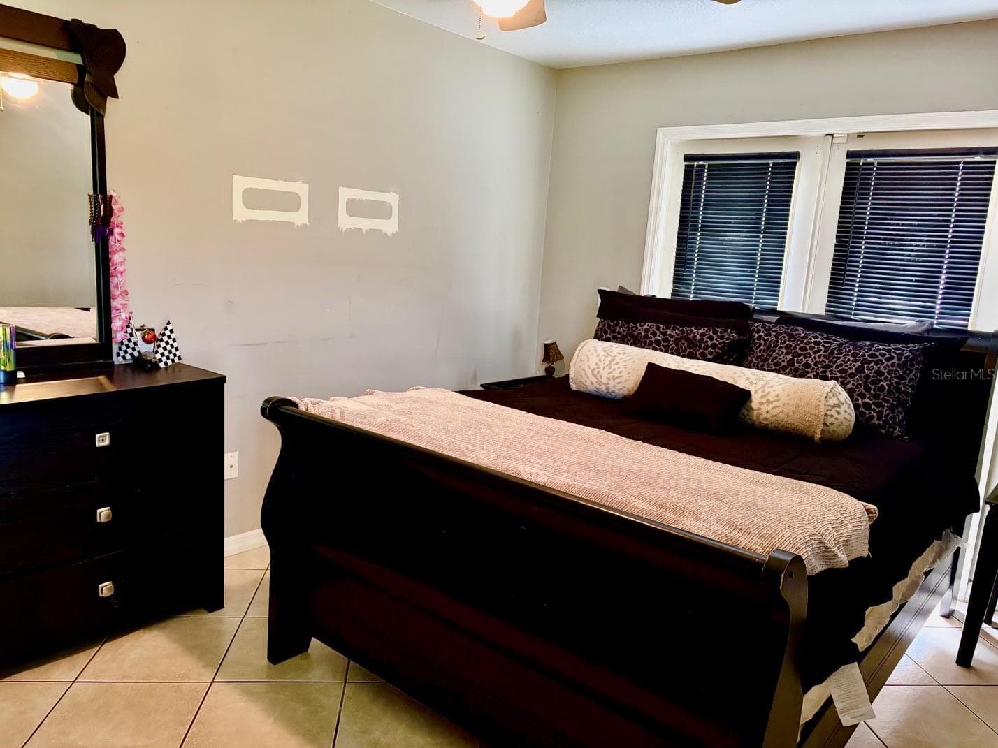 Single Family Residence at 914 NICHOLSON ST, CLEARWATER, photo 16 of 27