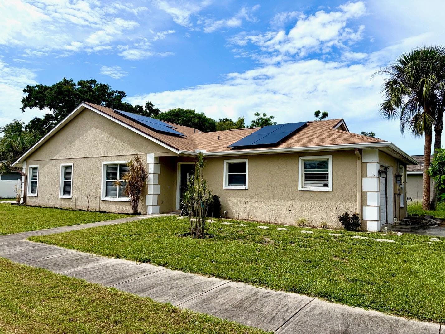 Single Family Residence at 914 NICHOLSON ST, CLEARWATER, photo 23 of 27