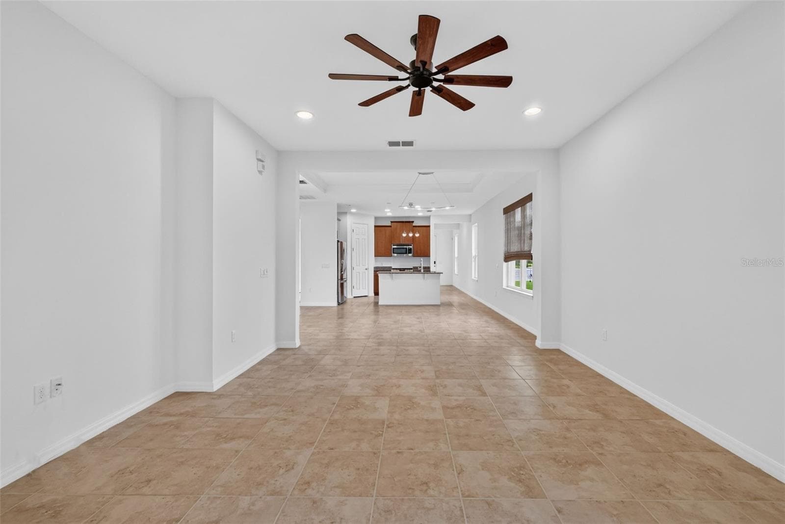 Single Family Residence at 1090 HARBOR RIDGE DR, POINCIANA, photo 15 of 42