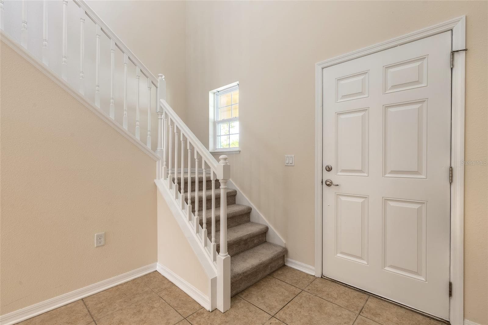 Entrance Foyer - 3938 SUNSET COVE DR, PORT ORANGE