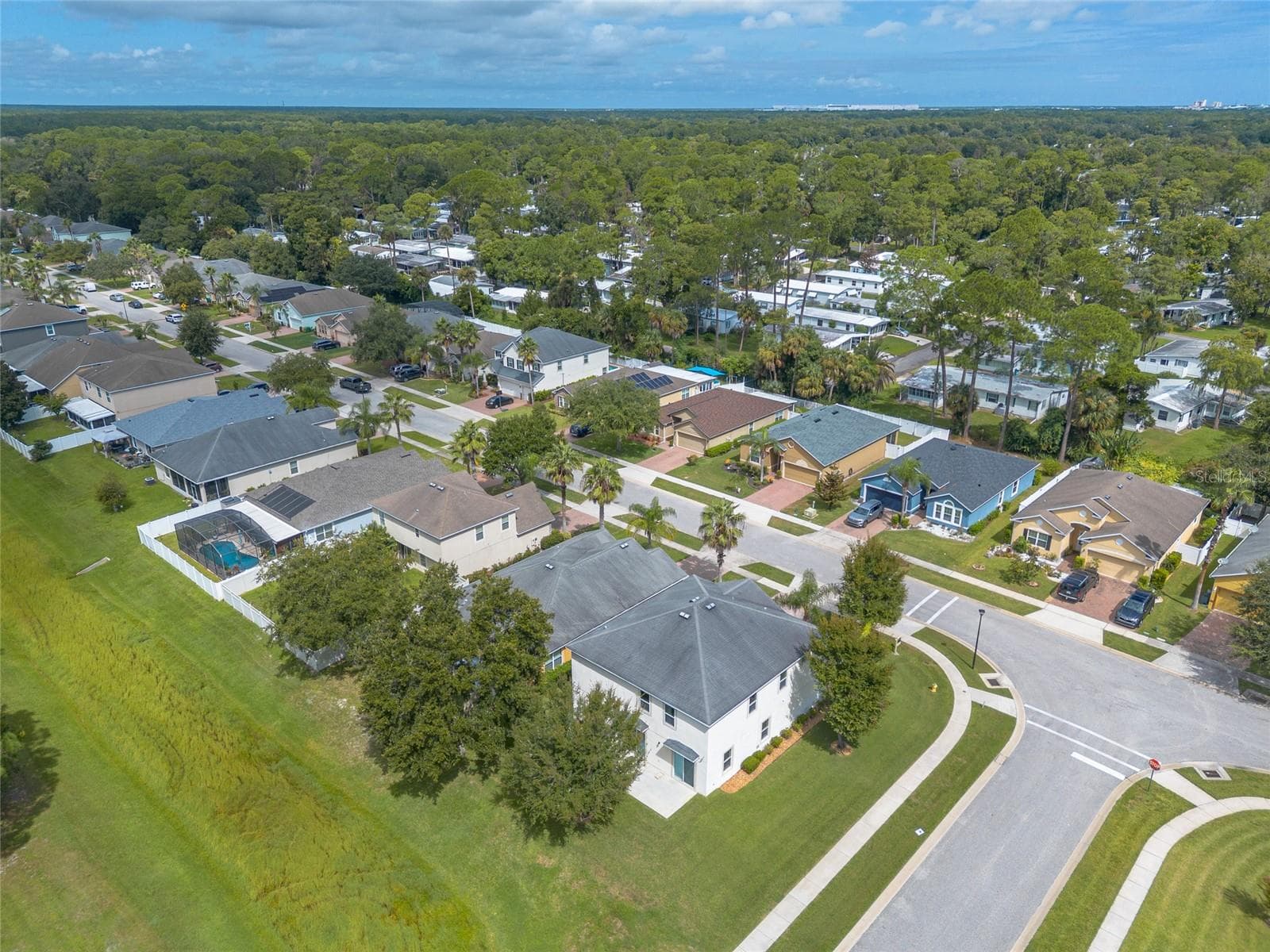 Corner Property - 3938 SUNSET COVE DR, PORT ORANGE