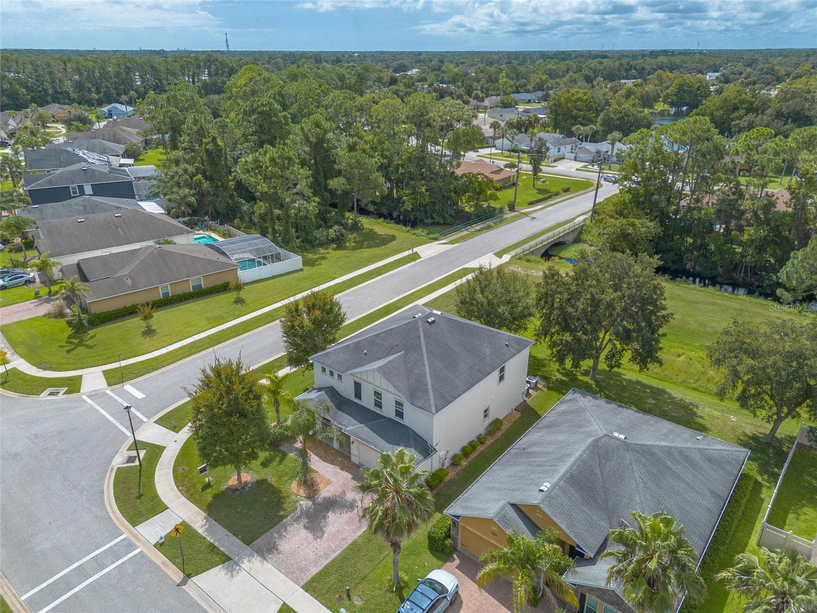 Corner Property - 3938 SUNSET COVE DR, PORT ORANGE