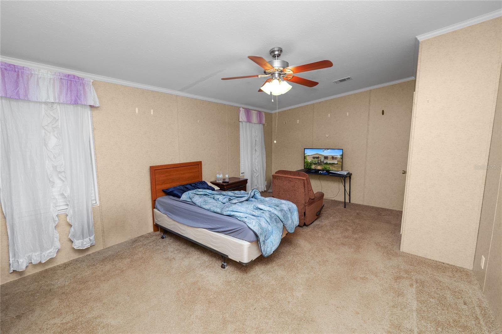 Manufactured Home at 1280 OLD STOKES RD, FROSTPROOF, photo 35 of 56